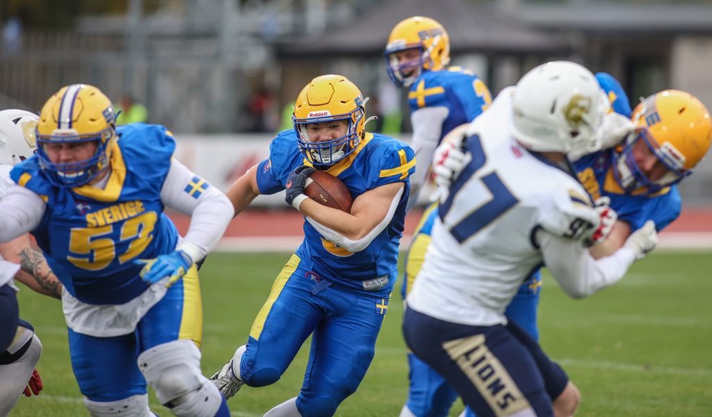Alexander Kennedy Chaanhing springer mot endzone vs Storbritannien